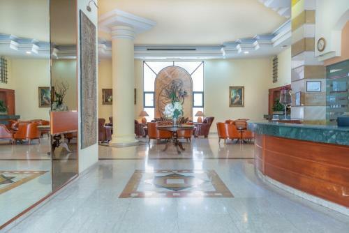 Madisson Hotel