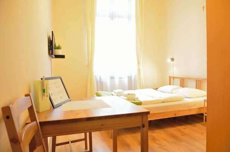 Hostal Wenderedu Business Center