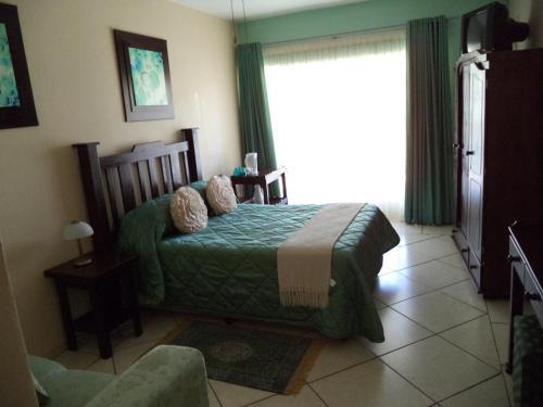 Hostal Heatherdale Guesthouse & Shuttle Services