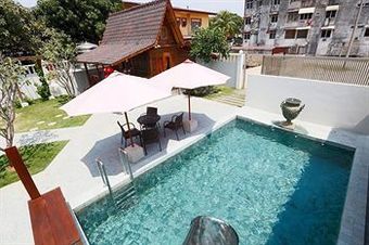 The Settlement Hotel