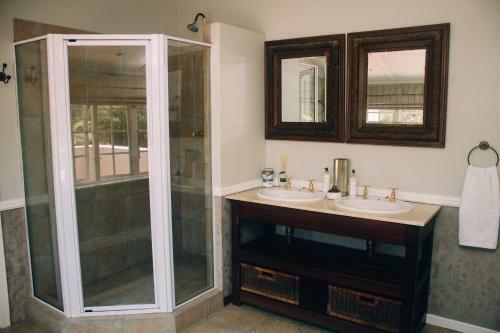 Hostal Cornerway Guest House