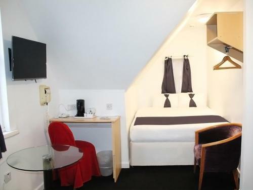 Clapham South Dudley Hotel