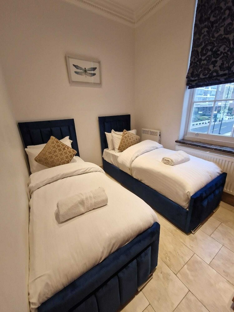 Griffin House Hotel