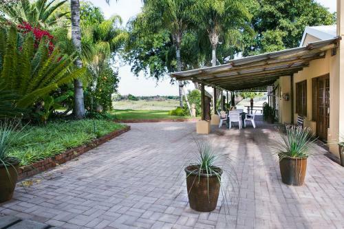 Bed & Breakfast Riverbank Lodge