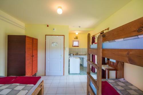 Hostal Ark�num Vend�gh�z
