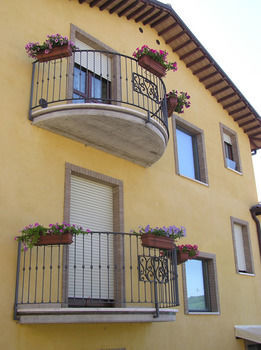 Hostal B&B Le 2 Rose