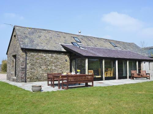 Cennen Cottages -longhouse