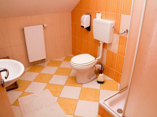 Hostal Guest House Pri Treh Lipah