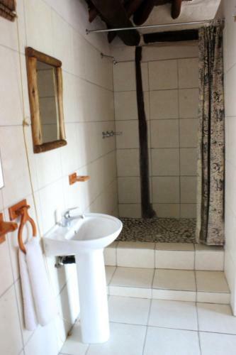 Bed & Breakfast Mpotshane Safaris