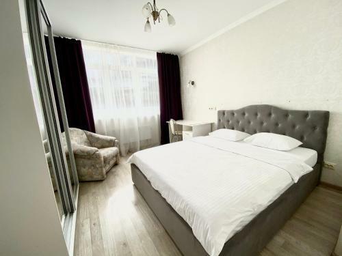 Apartments With Dnipro View