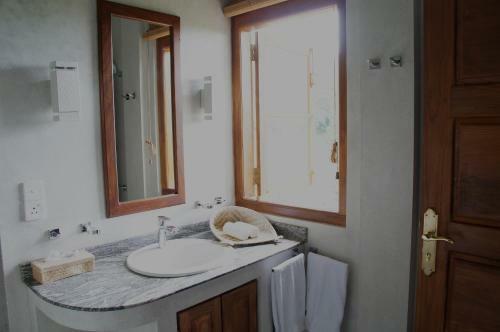 Hotel Niyagama House
