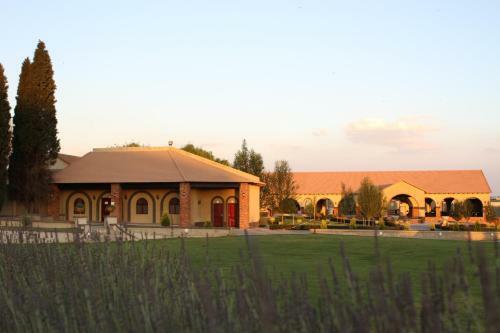 Hostal Accolades Boutique Venue