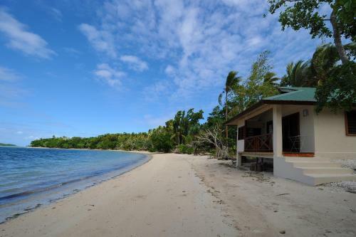 Hotel Erakor Island Resort & Spa