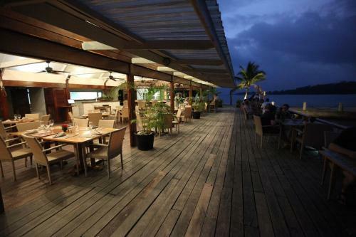 Hotel Erakor Island Resort & Spa