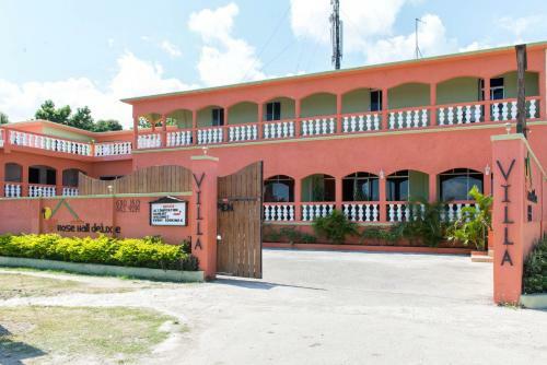 Hostal Rose Hall Deluxe