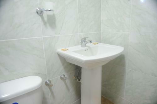 Hostal Rose Hall Deluxe