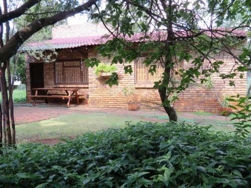 Meerkatplaats Guesthouse And B&B