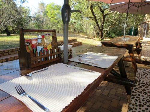 Meerkatplaats Guesthouse And B&B
