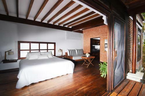 Hostal Cerro Lobo