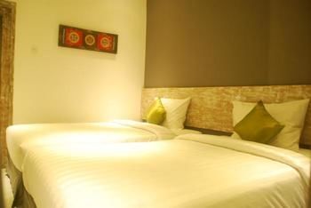 Hotel Sugiras Living