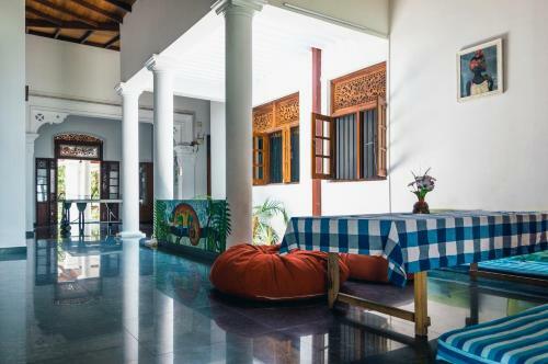 Hostel First @ Colombo Airport