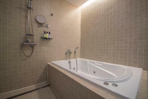 Smart Hotel Geumjeong