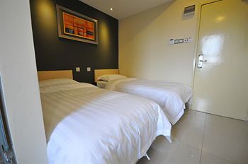 One Avenue Hotel