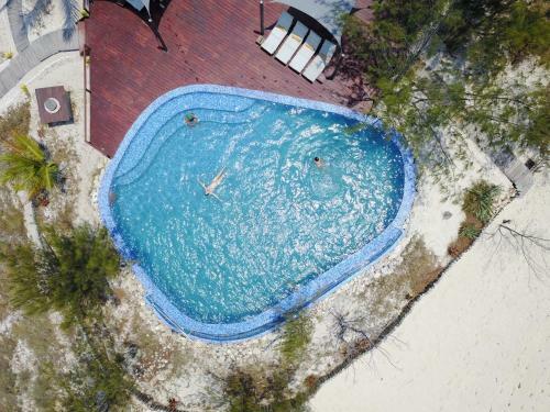 Coral Lodge 15.41