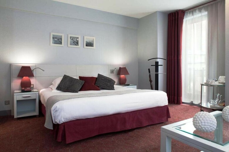 Hotel Paris Bastille
