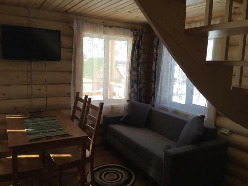 Uksovo Cottages