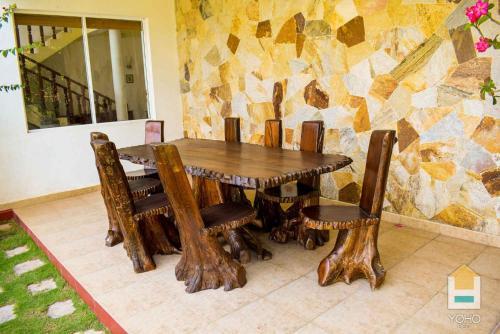 Hotel Rainbow Lagoon Villa