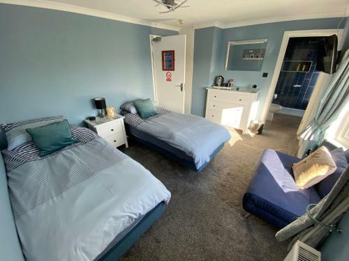 Hostal Waterside Guesthouse
