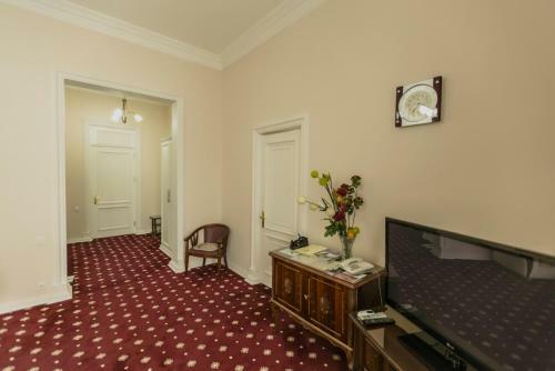 Konstantin Hotel