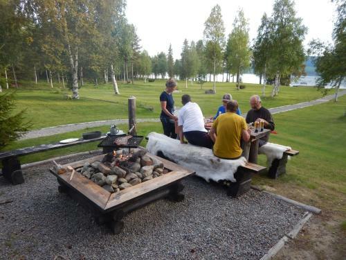 Cottage On Wild River In Lapland/sweden
