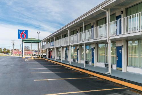 Motel 6 Somerset