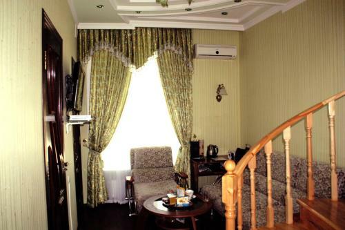 Ideal Hotel