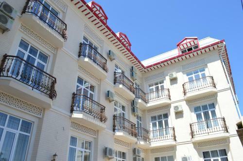 Ideal Hotel
