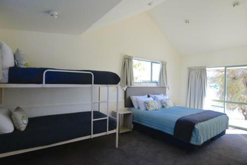 Cromwell Top 10 Holiday Park