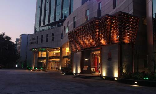 Fortune Century Hotel