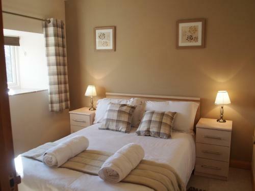 Cwmcrwth Farm Holiday Cottages