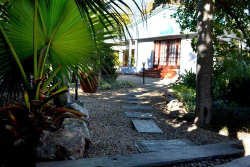 Hostal Cosmos Cuisine Addo