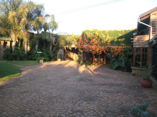 Hostal Manor House
