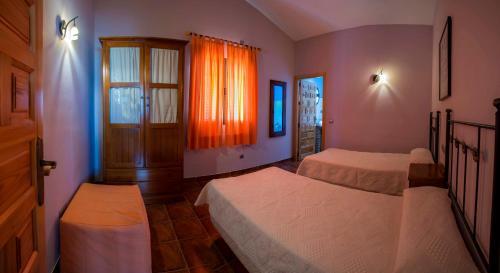 Agroturismo La Alde�lla