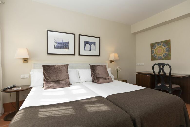 Hotel San Antonio El Real