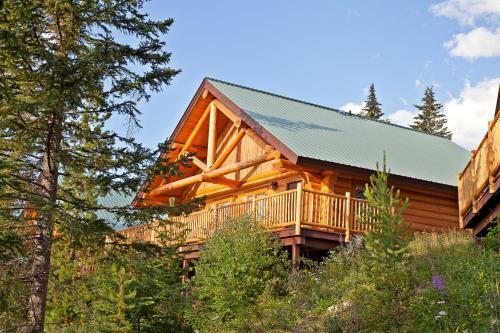 Hotel Lac Le Jeune Wilderness Resort