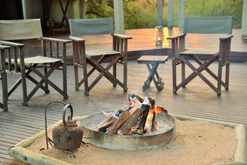 Hostal Rhino Walking Safaris