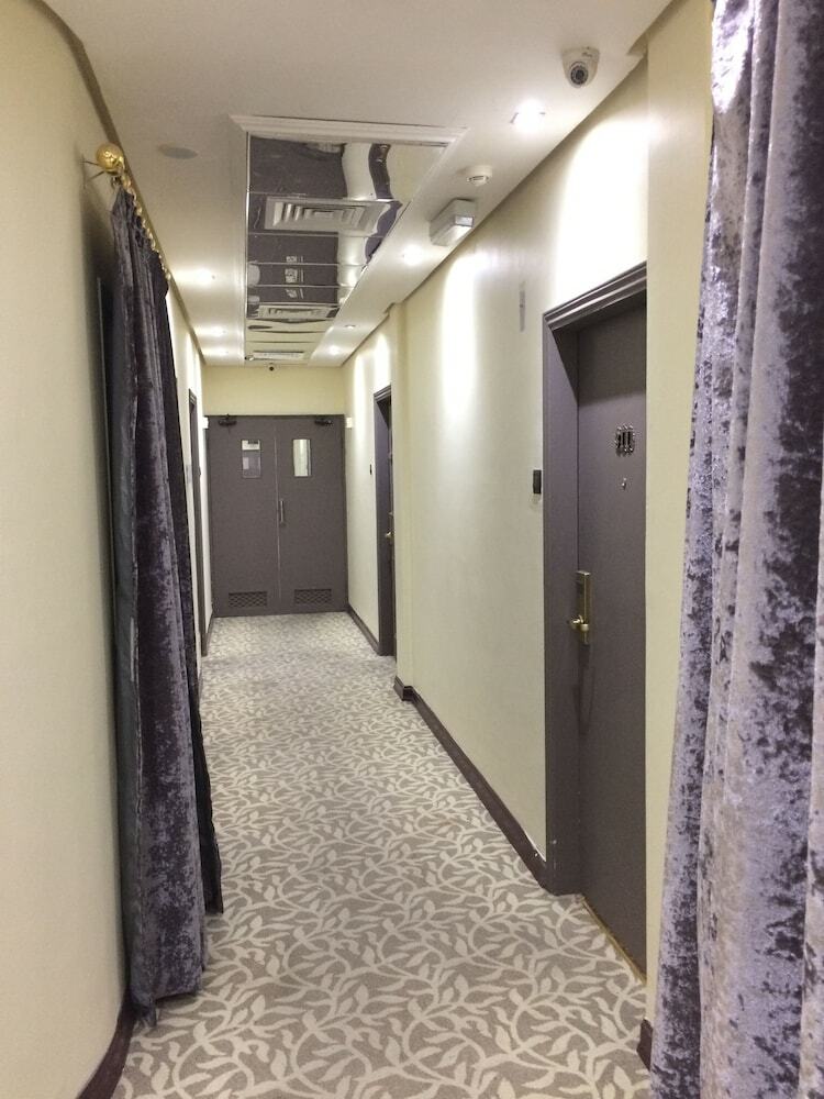 Imperial Suites Hotel