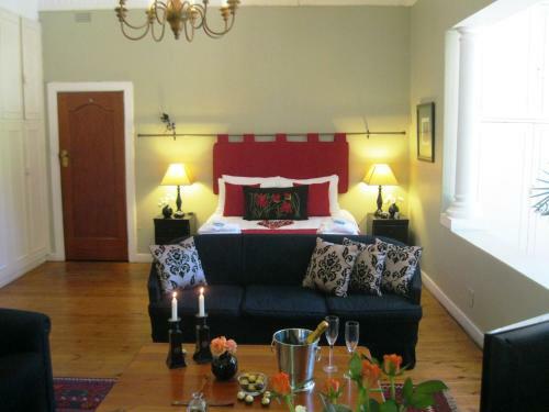 Hostal Village Green Guest House