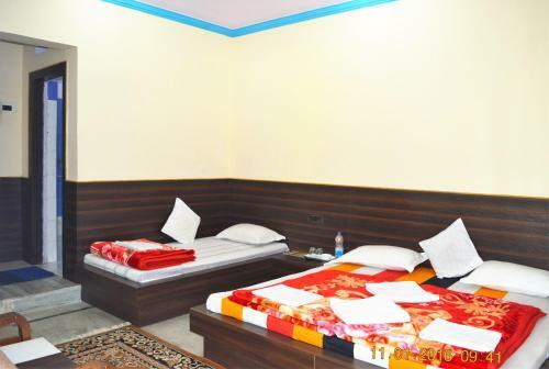 Hotel Goverdhan Tourist Complex