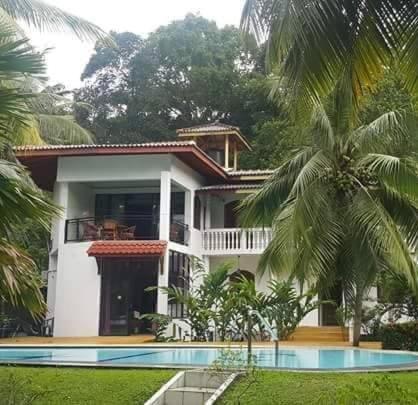 Hostal Leijay Resort